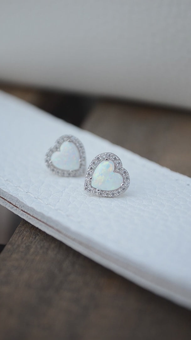 Gold stud earrings Hearts (synthetic opal, cubic zirconia)