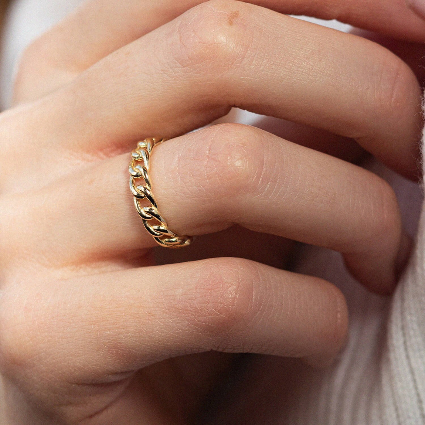 Gold Ring "Chain"