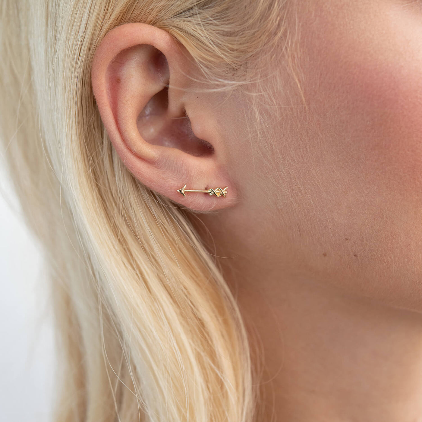 Yellow Gold Kiss Stud Earrings