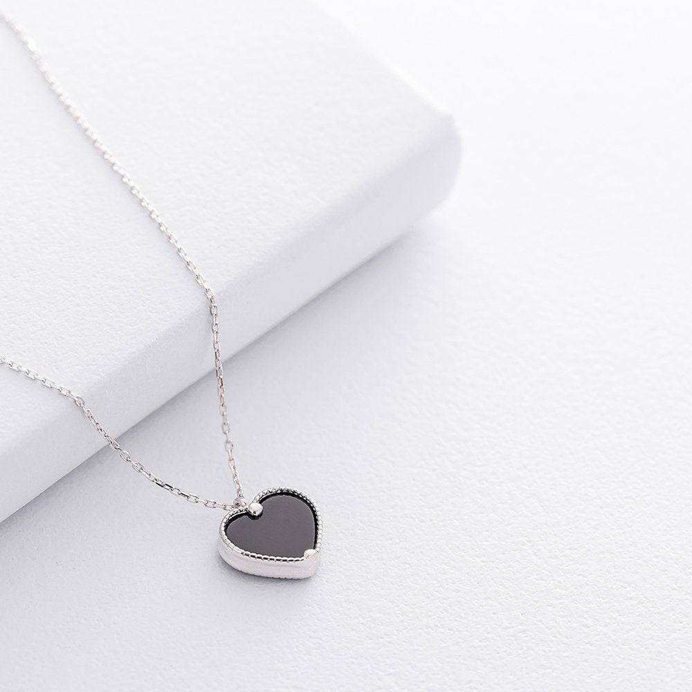 Silver necklace with a heart (onyx)