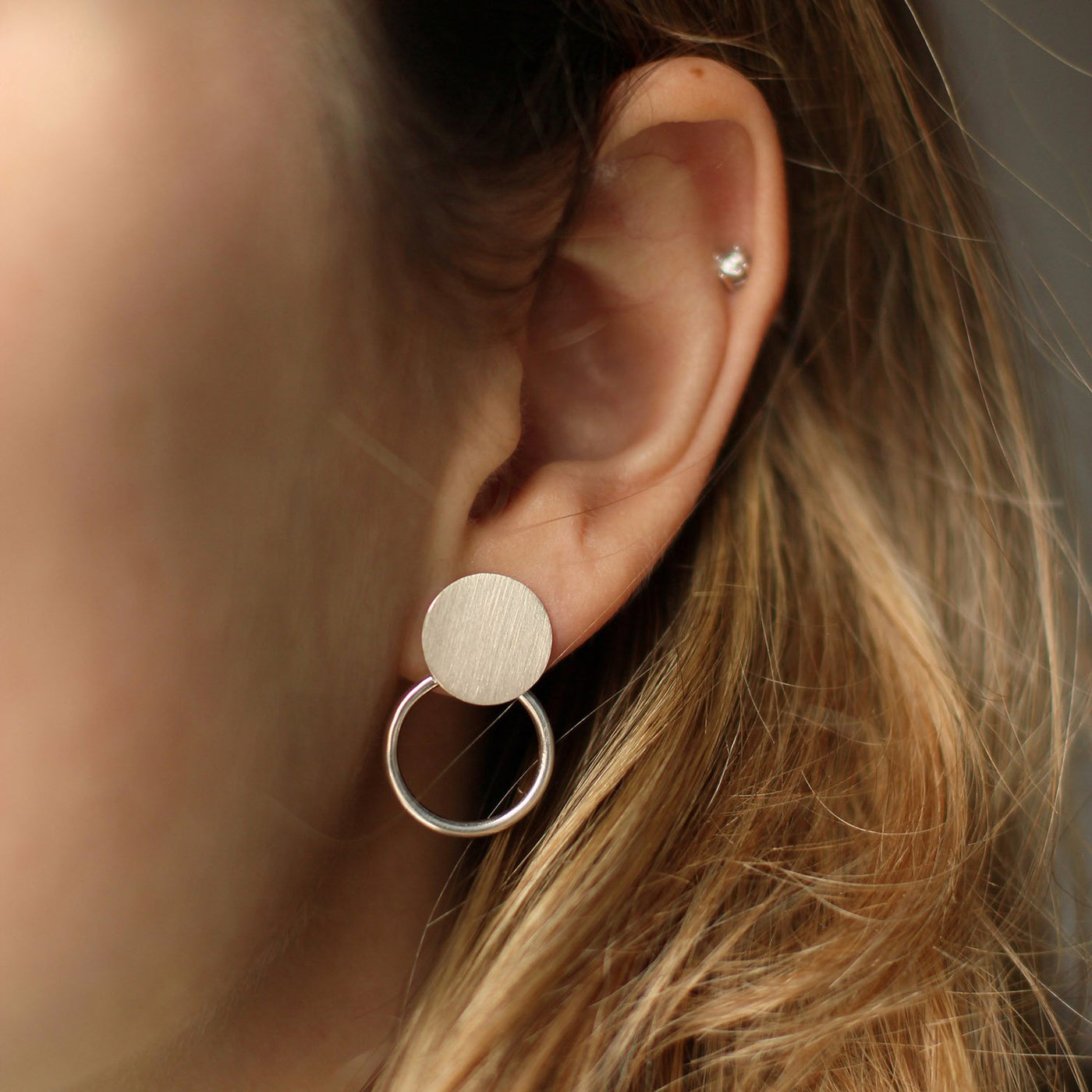 Silver stud circle earrings