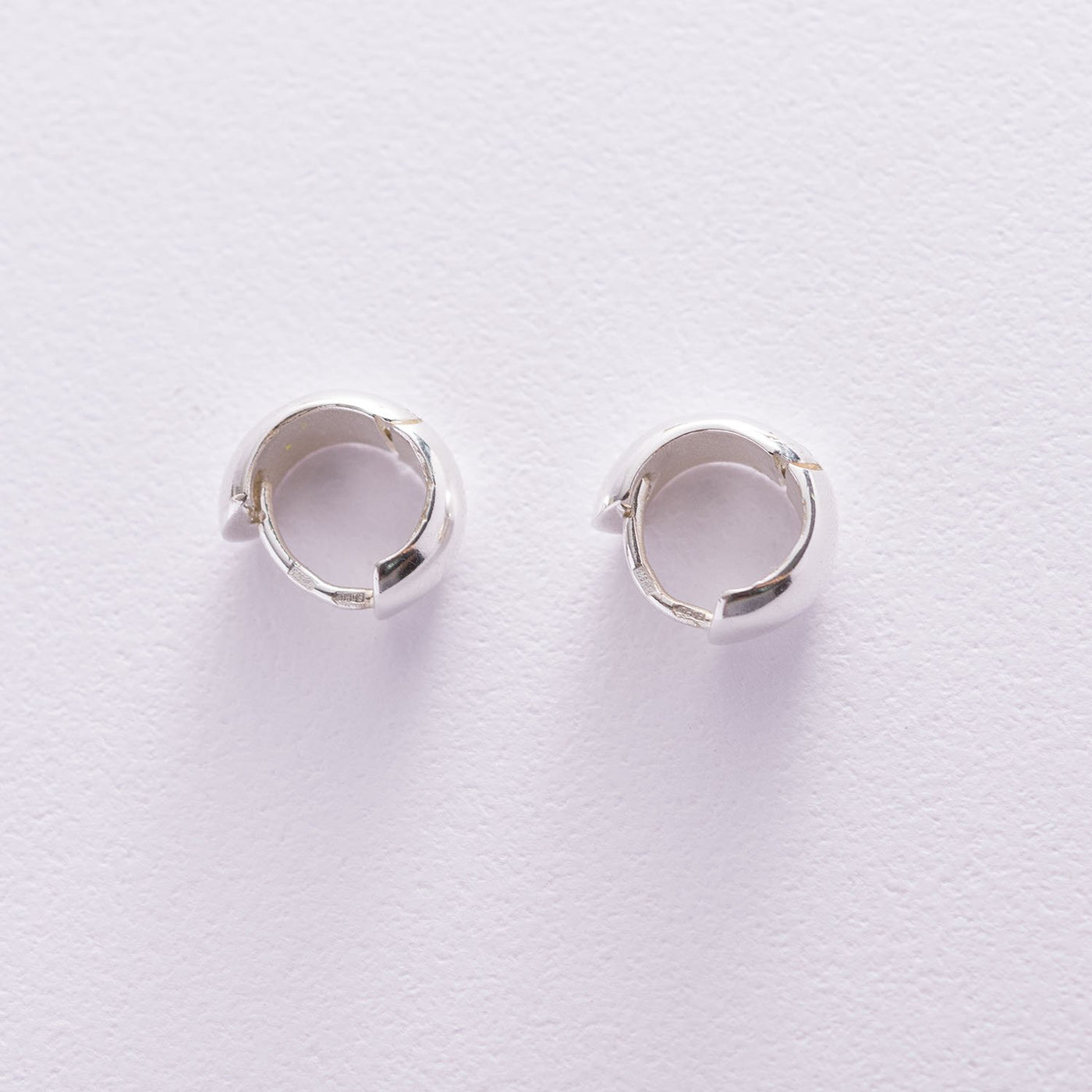 Silver hoop earrings  (1.3 cm)