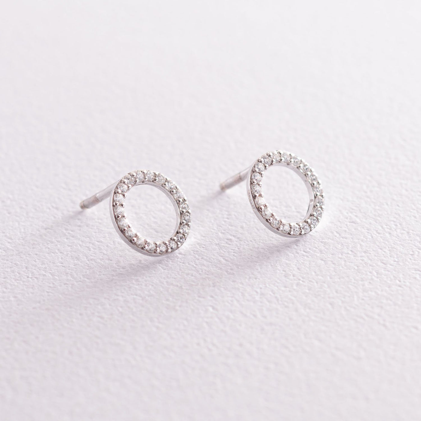 Silver circle earrings with cubic zirconia