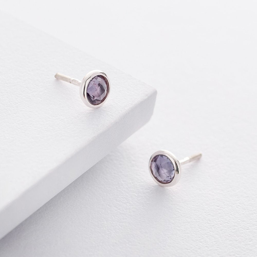 Silver stud earrings (amethyst)