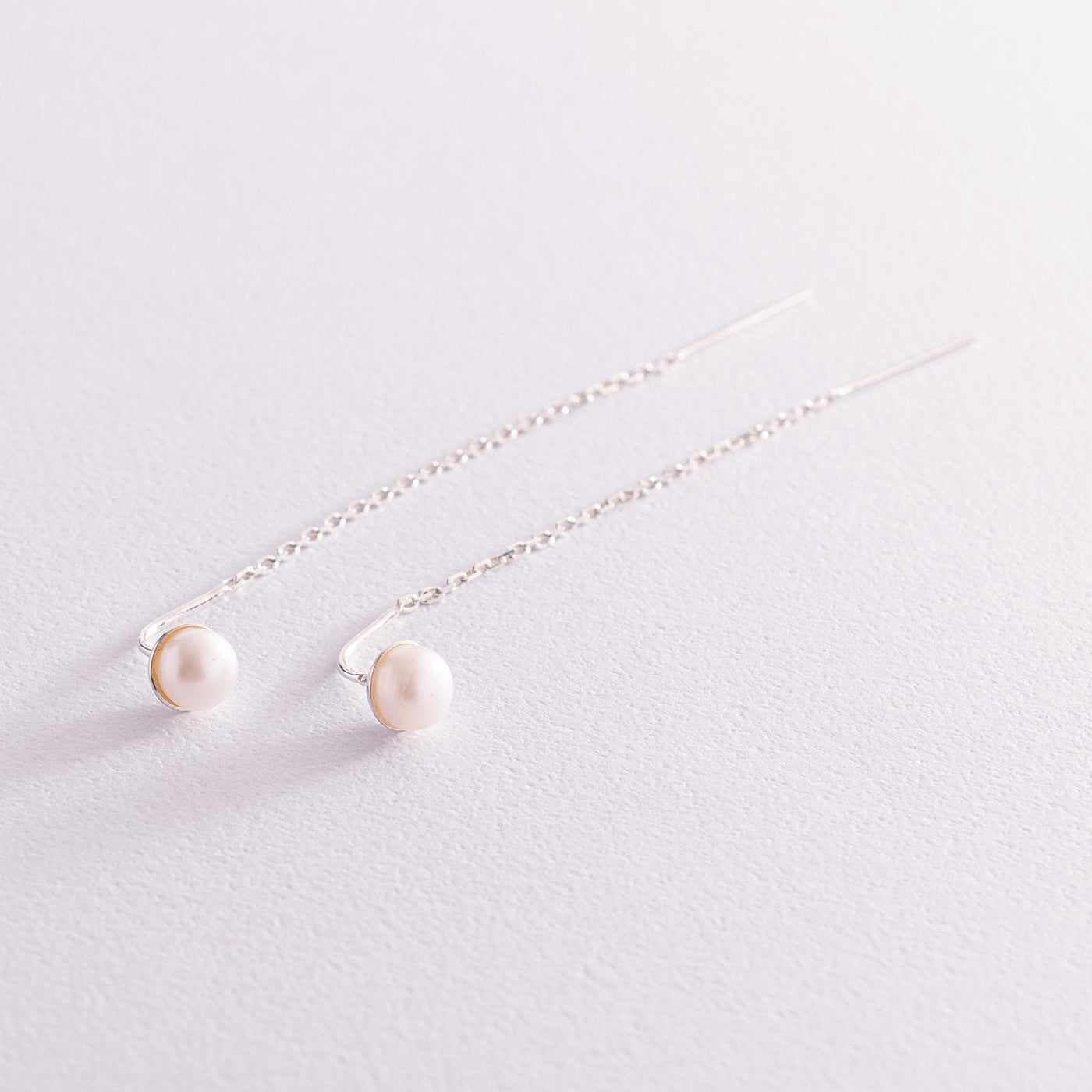 Silver chain earrings with pearls