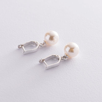 Silver earrings with imitation pearls