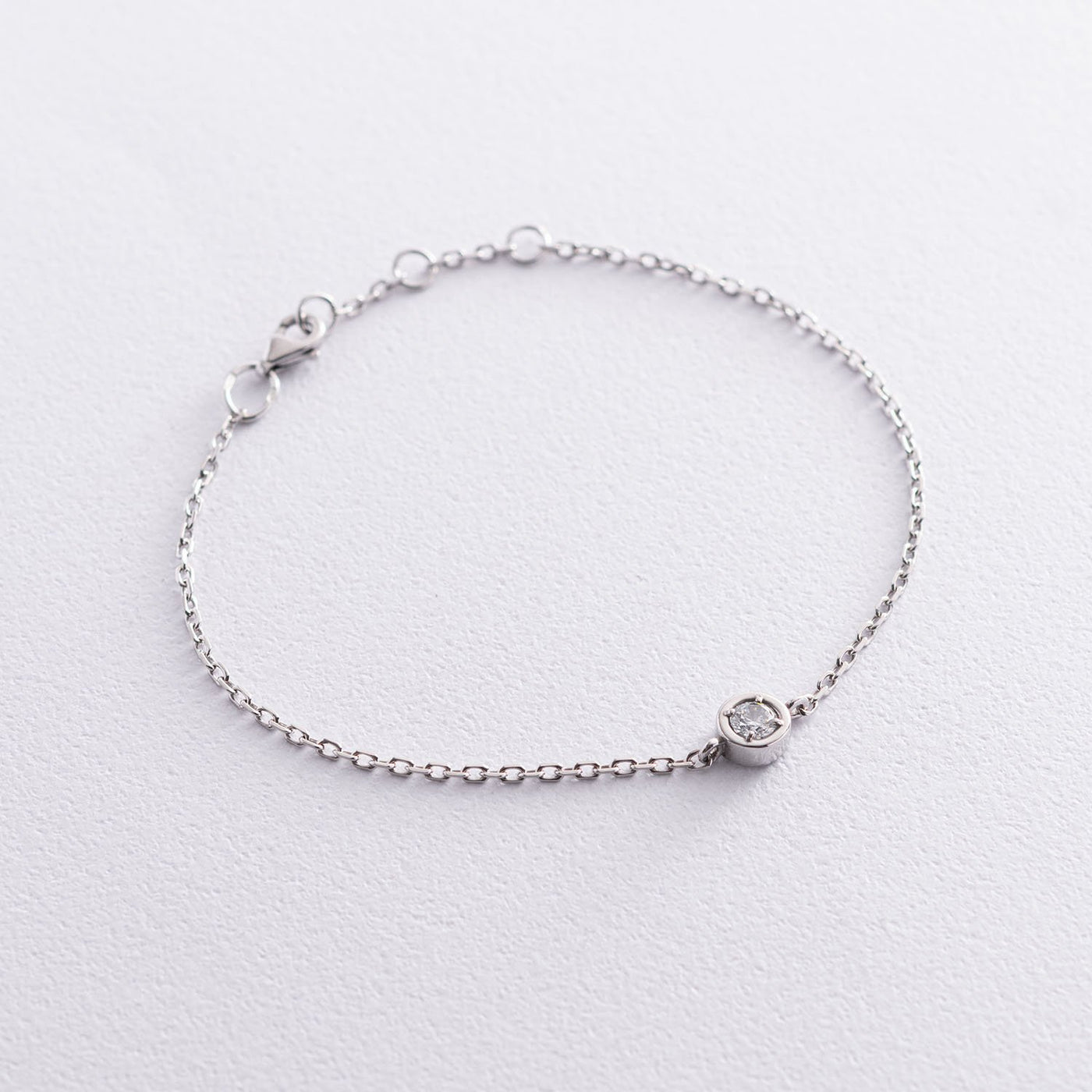 Silver bracelet with cubic zirconia