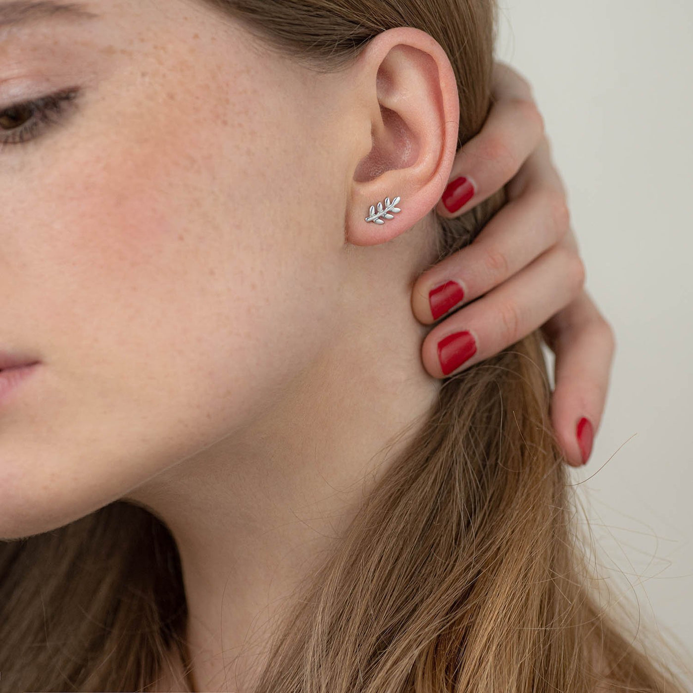 White Gold Stud Leaves Earrings