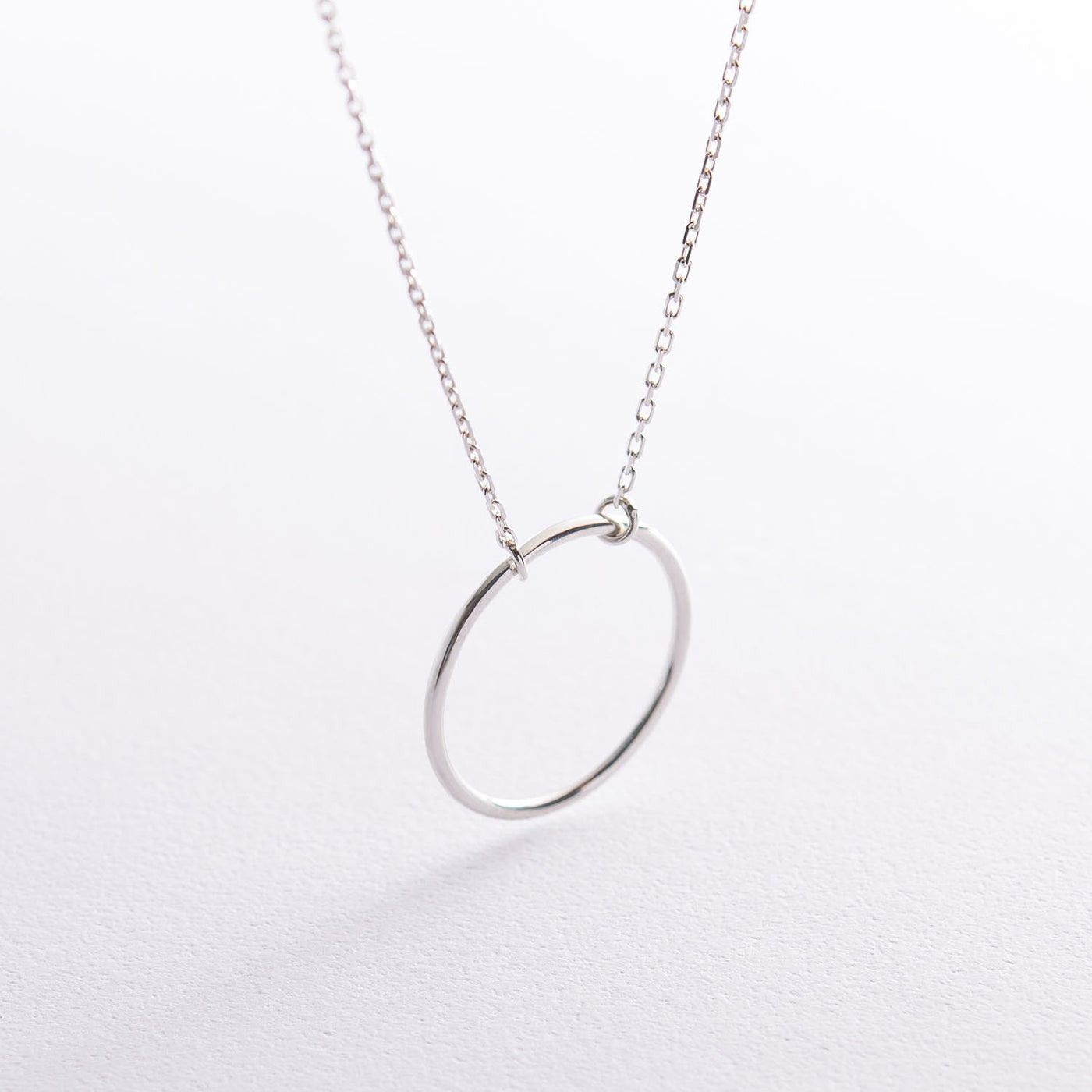 Silver big circle necklace