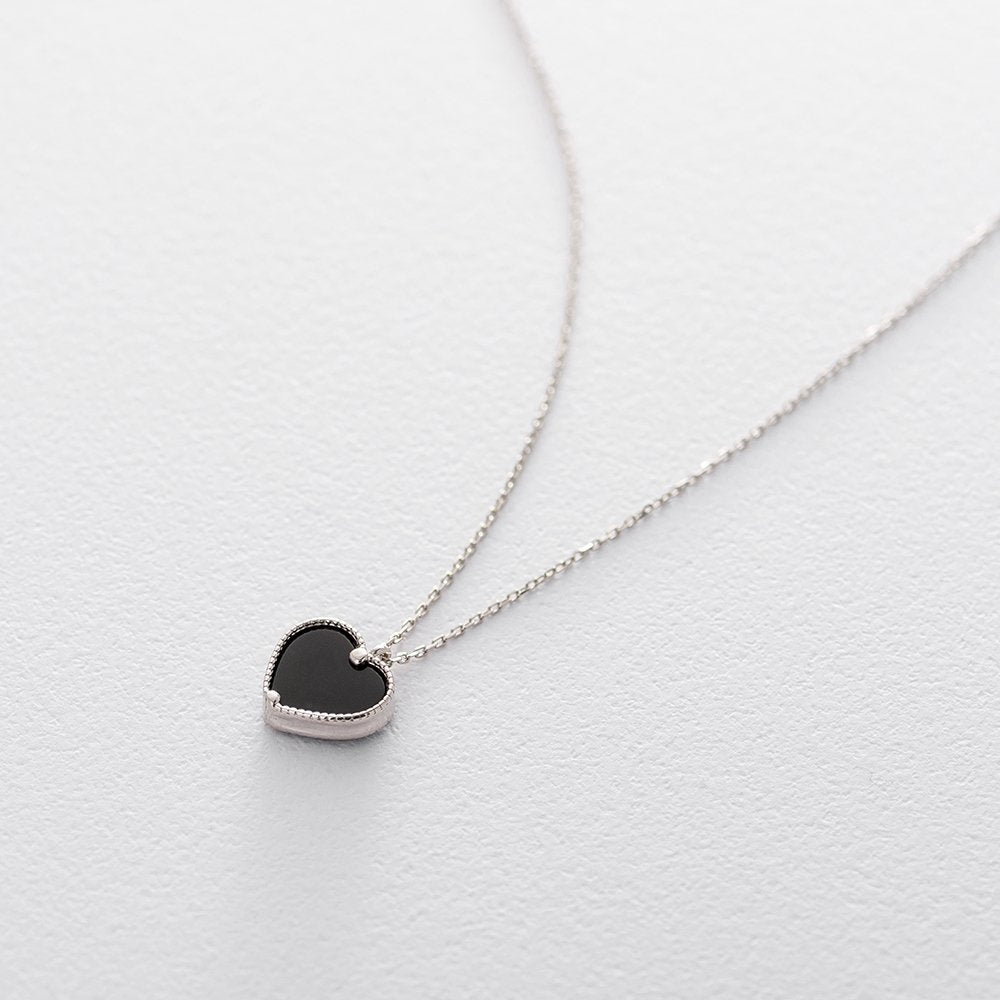 Silver necklace with a heart (onyx)