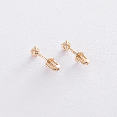 Gold stud earrings with cubic zirconia