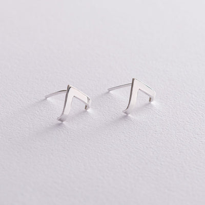 Silver stud earrings Accent