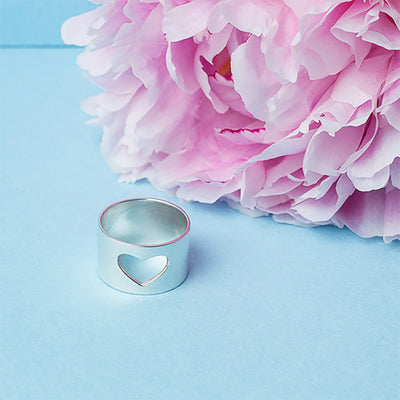 Heart silver ring