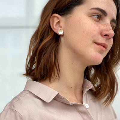 Gold stud earrings Sunbeams