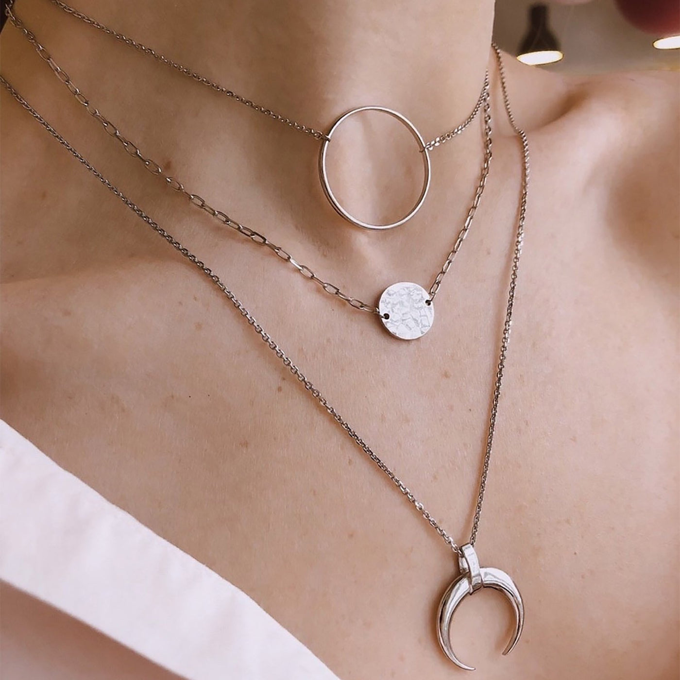 White Gold Big Circle Necklace