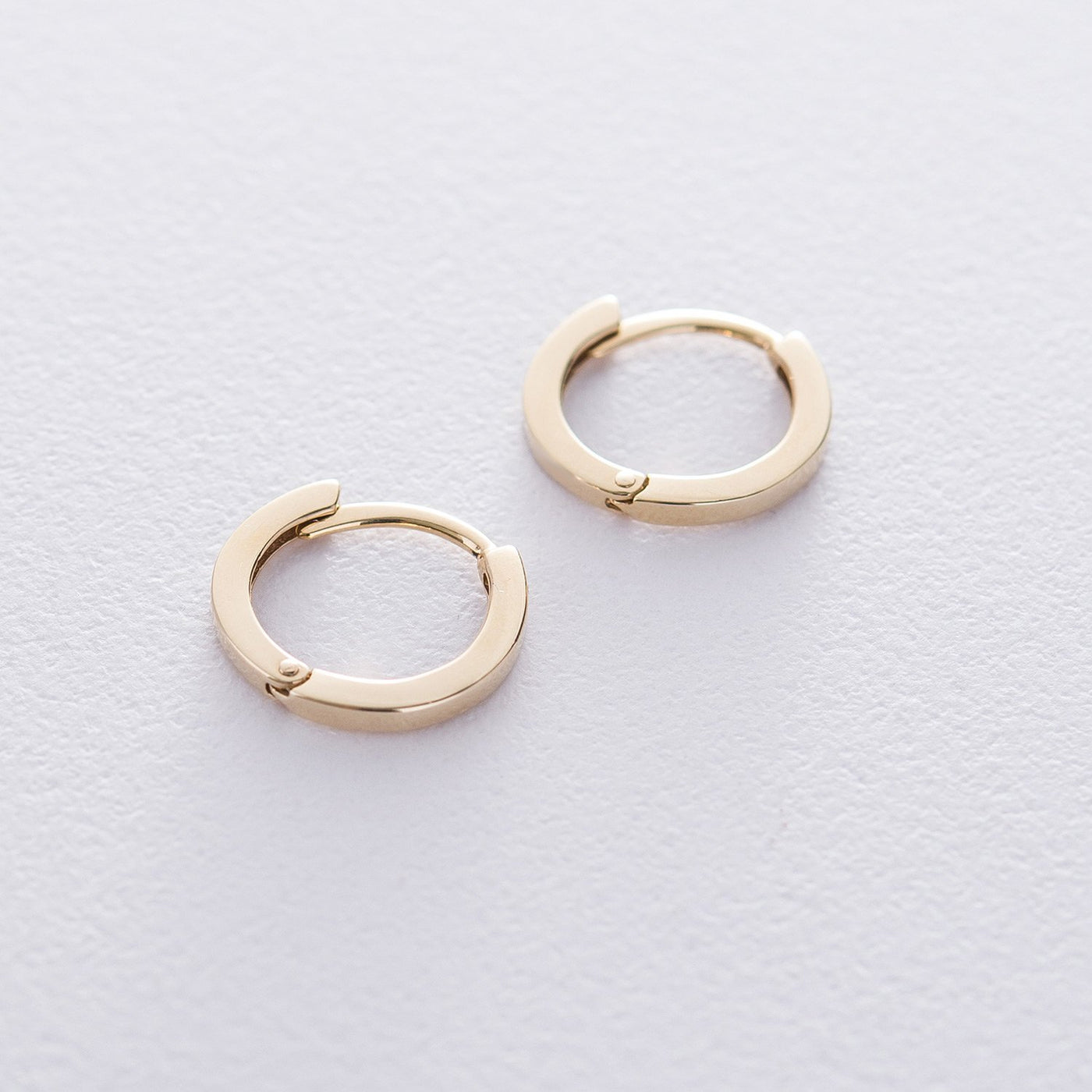 Yellow gold hoop earrings