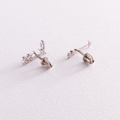 White Gold Kiss Stud Earrings