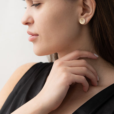 Gold stud earrings Sunbeams