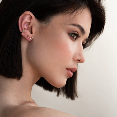 Yellow gold ear cuff earring