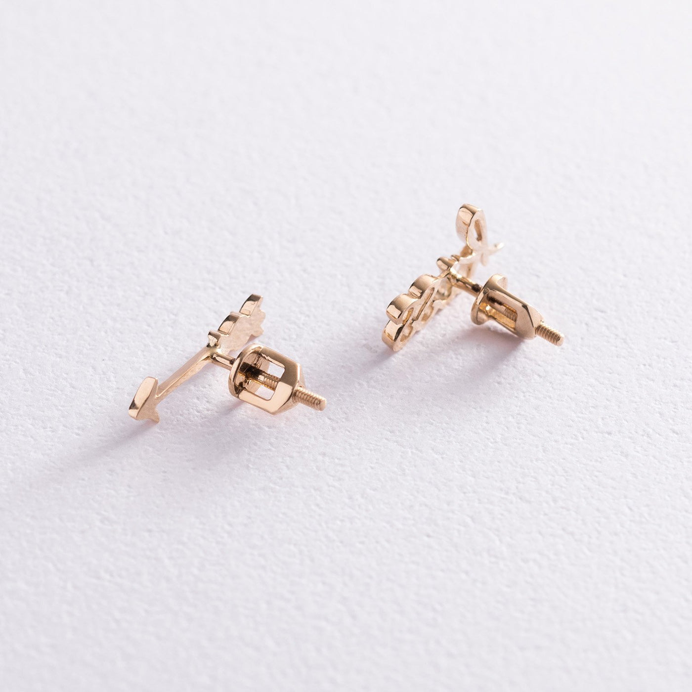 Yellow Gold Kiss Stud Earrings